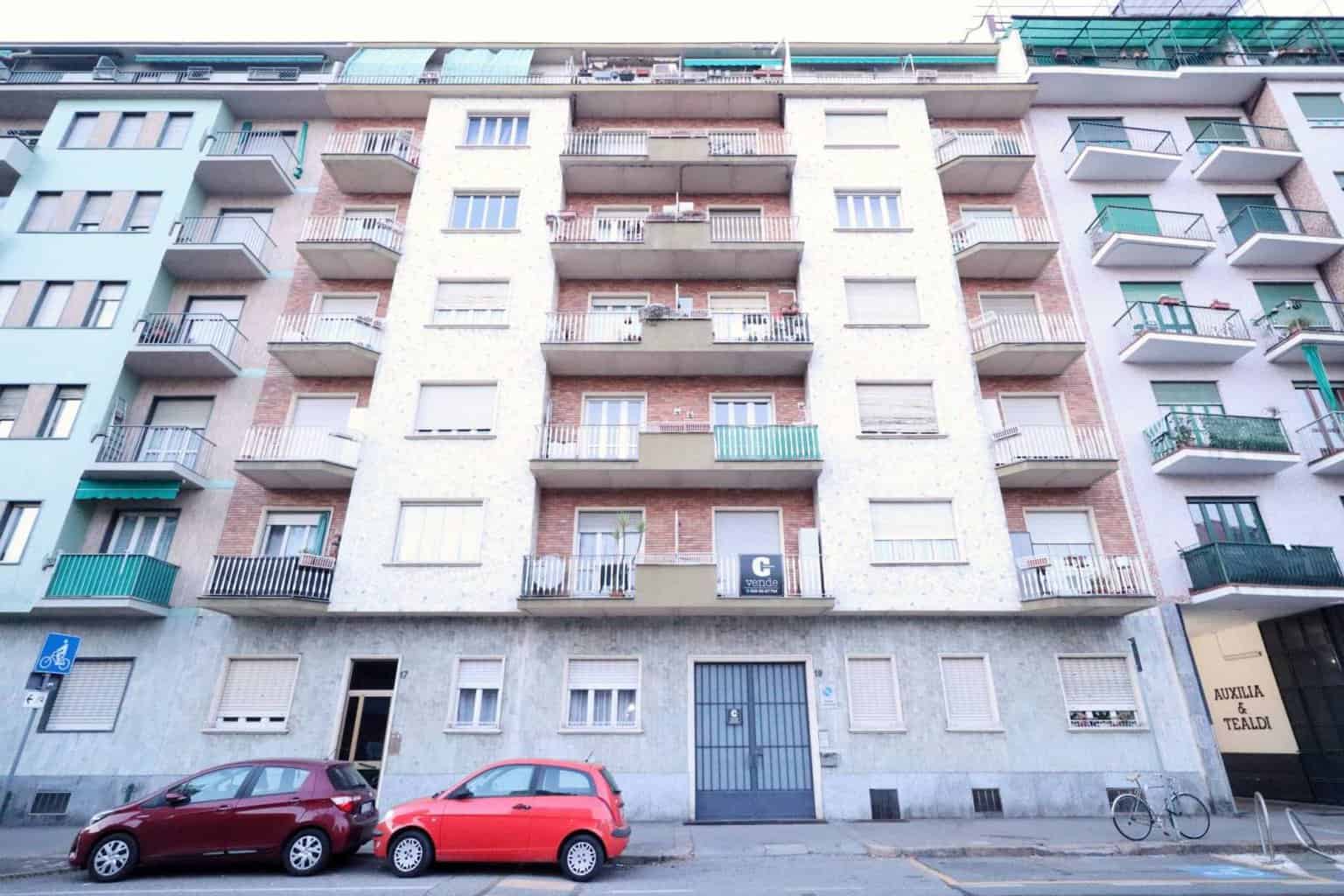 via Muzio Clementi n. 19 - Torino