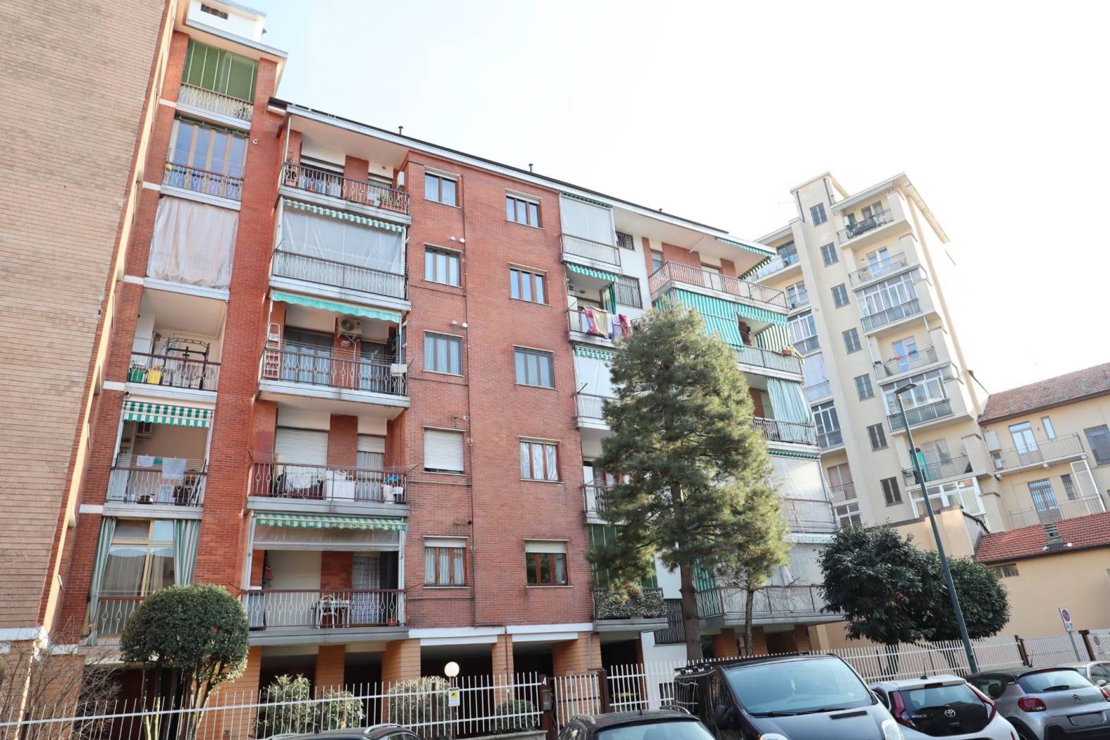 via Bioglio n. 4 - Torino