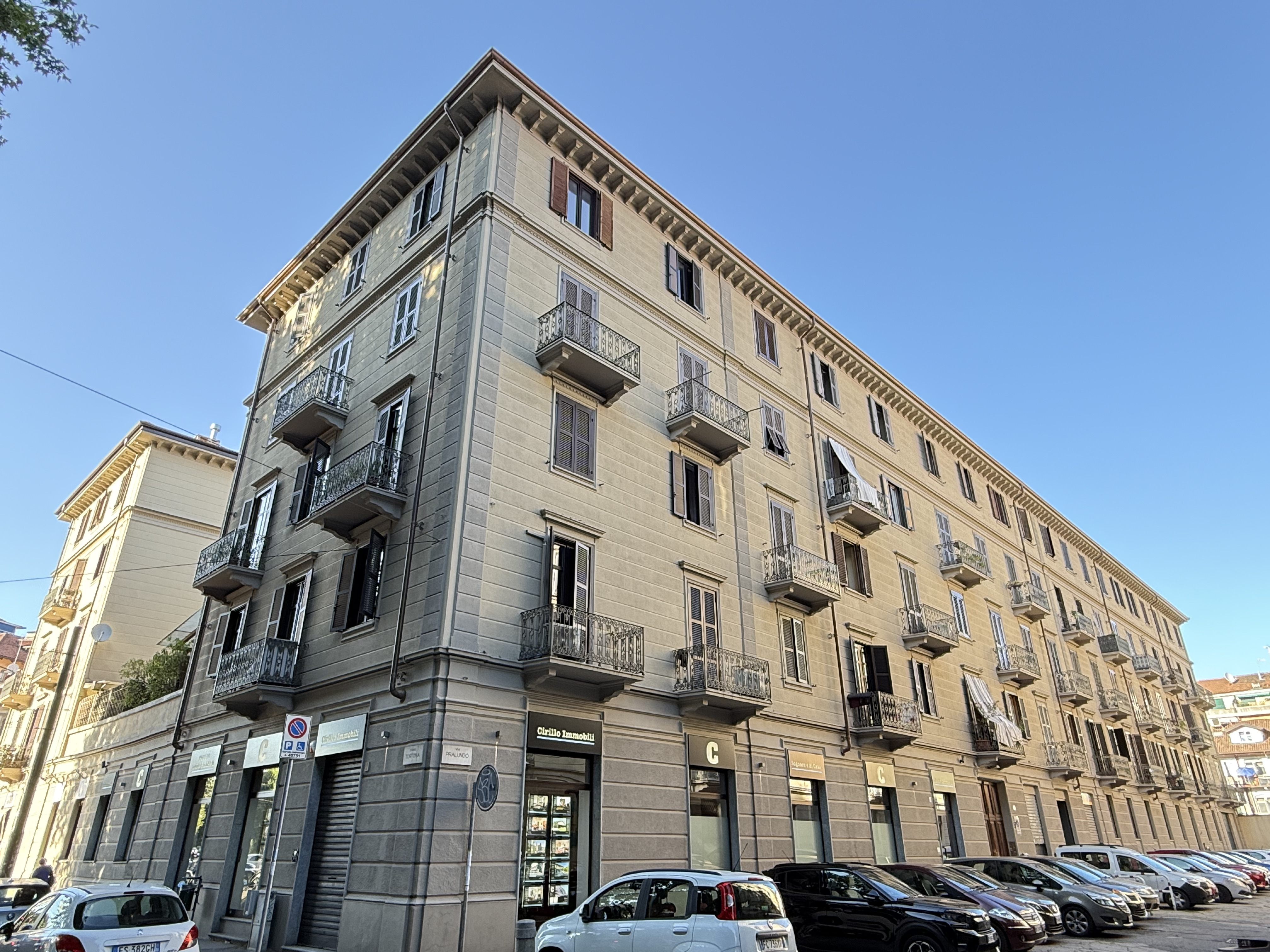 via Pralungo n. 1 - Torino, Vanchiglietta