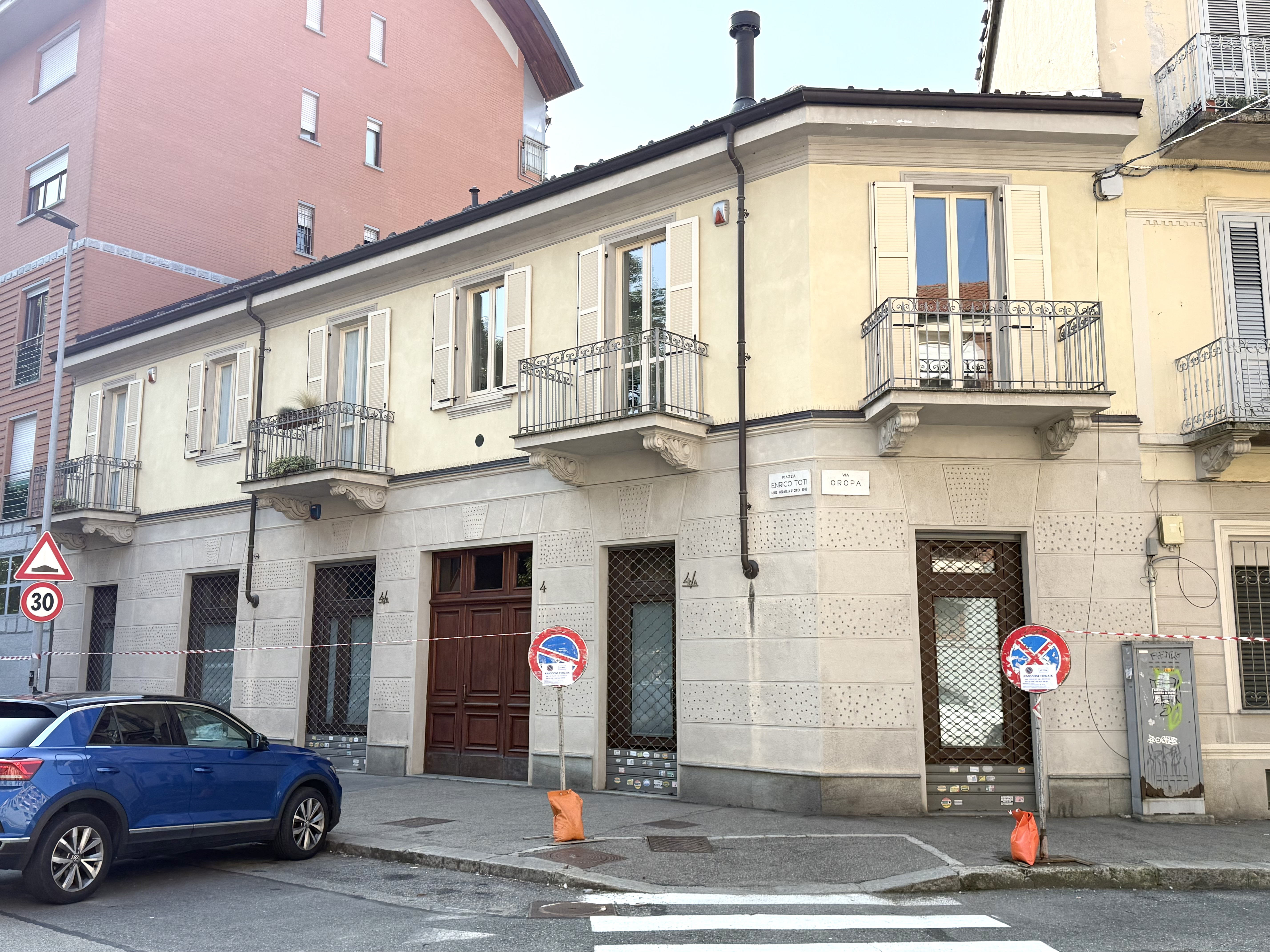 piazza Enrico Toti n. 4 - Torino, Vanchiglietta